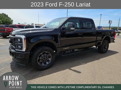 Used 2023 Ford F250 Lariat w/ Sport Appearance Package AWD/4WD image 5