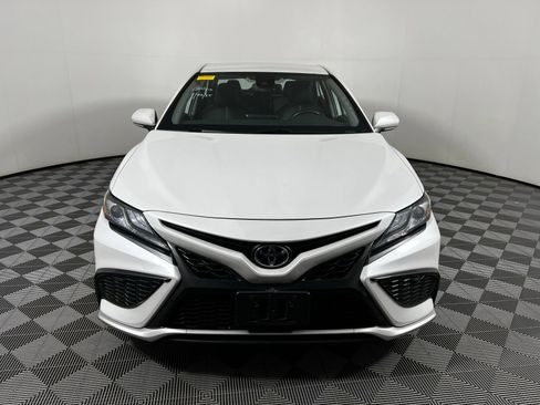 Used 2023 Toyota Camry XSE image 2