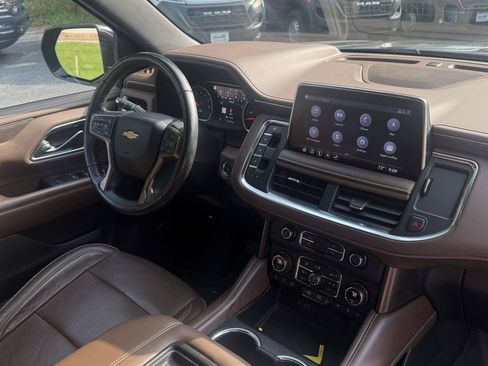 Used 2021 Chevrolet Tahoe High Country w/ Premium Package AWD/4WD image 6