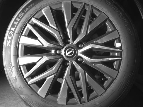 Used 2025 Nissan Altima 2.5 SV image 15