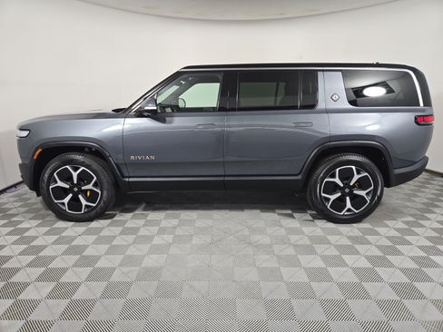 Used 2024 Rivian R1S Adventure AWD/4WD image 2
