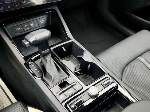 Used 2025 Kia K5 GT-Line w/ GT-Line Premium Package image 16