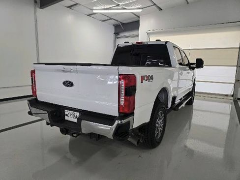 Used 2024 Ford F250 Lariat w/ FX4 Off-Road Package AWD/4WD image 9