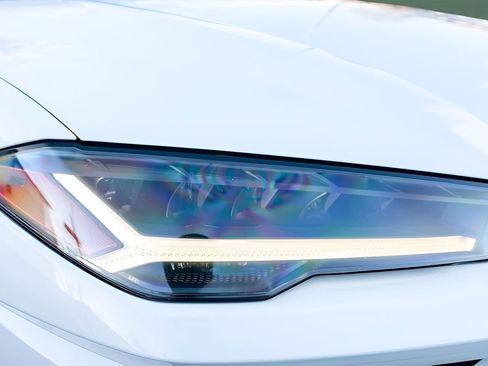 Used 2023 Lamborghini Urus S AWD/4WD image 19