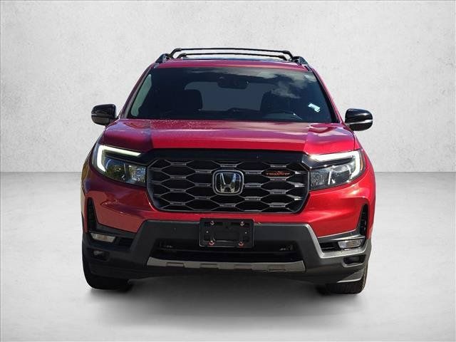 Used 2022 Honda Passport TrailSport image 2