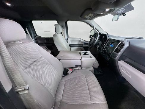 Used 2016 Ford F150 XLT w/ XTR Package image 26