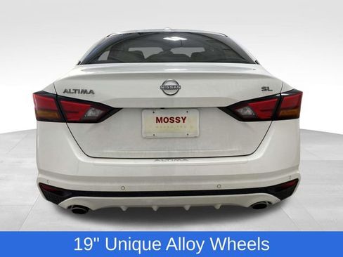 Used 2024 Nissan Altima 2.5 SL image 3