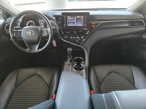 Used 2023 Toyota Camry SE w/ Cold Weather Package FWD image 20