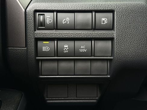 Certified 2025 Toyota 4Runner 4WD image 23