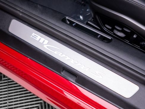 Certified 2025 Porsche 911 Carrera S RWD image 17