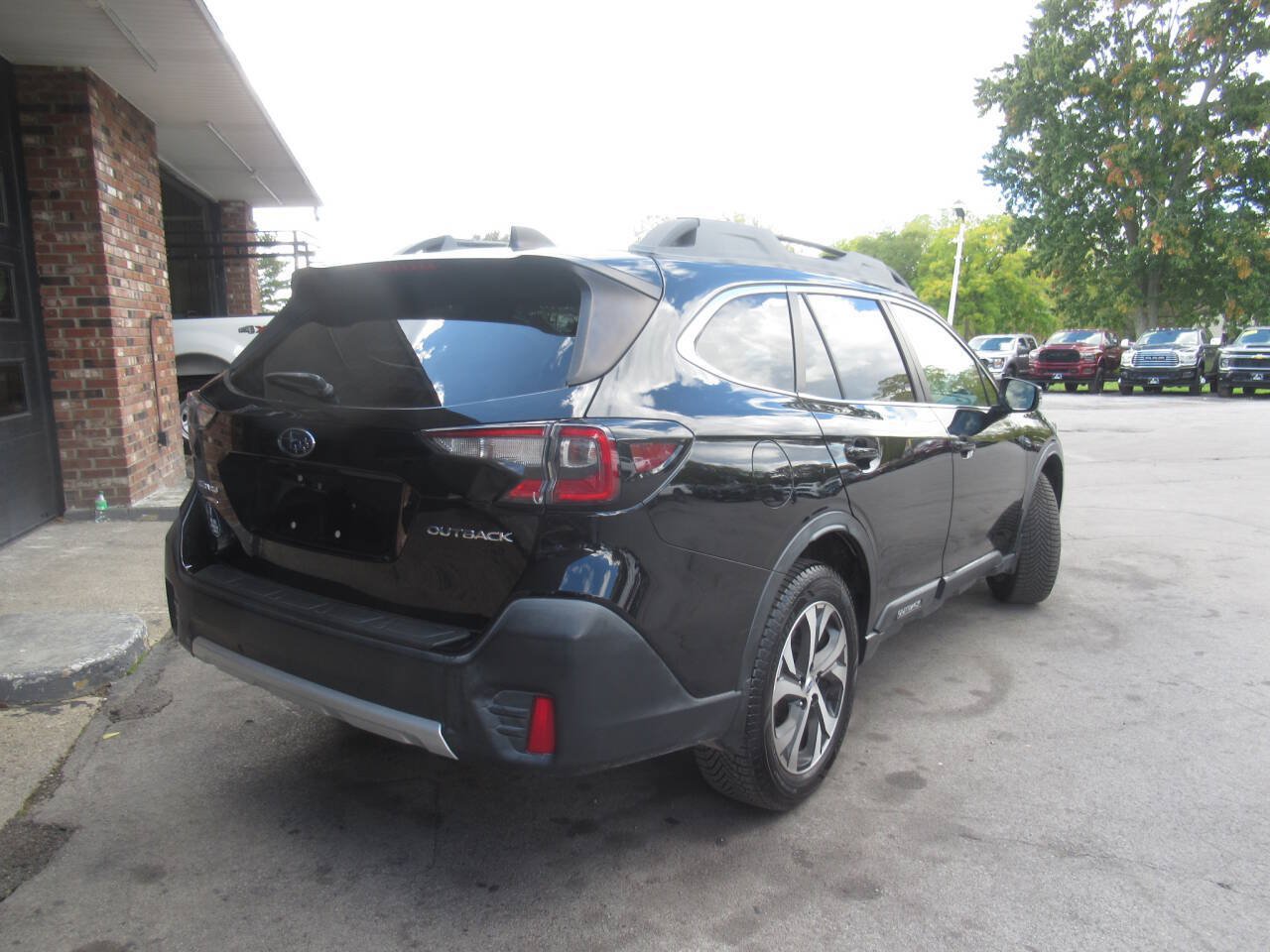 Used 2020 Subaru Outback Limited AWD/4WD image 4