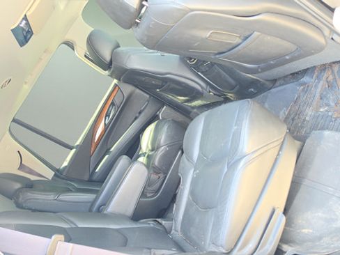 Used 2017 Cadillac Escalade Premium Luxury AWD/4WD image 26