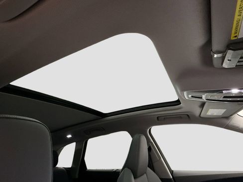 Certified 2025 Audi Q5 Premium Plus w/ Premium Plus image 17