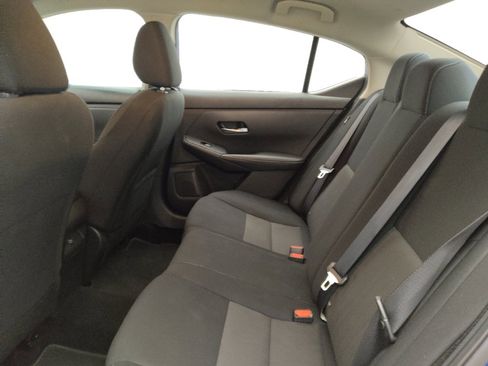 Used 2023 Nissan Sentra SV FWD image 18