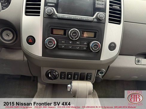 Used 2015 Nissan Frontier SV w/ SV Value Truck Package AWD/4WD image 12