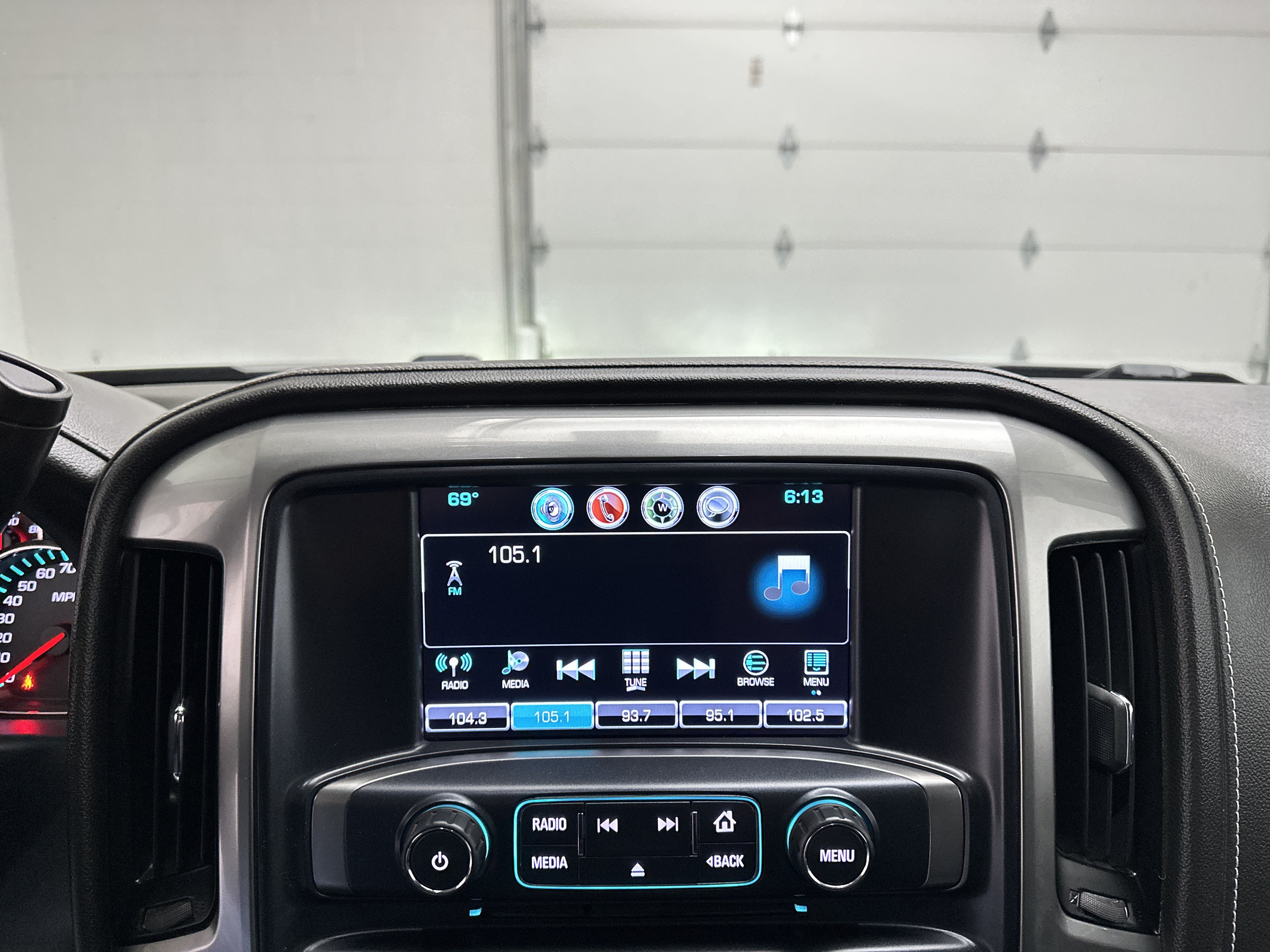 Used 2018 Chevrolet Silverado 1500 LTZ w/ Sport Package AWD/4WD image 33