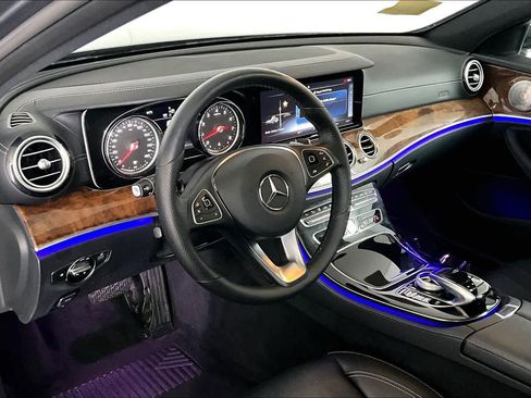 Used 2017 Mercedes-Benz E 300 4MATIC image 16