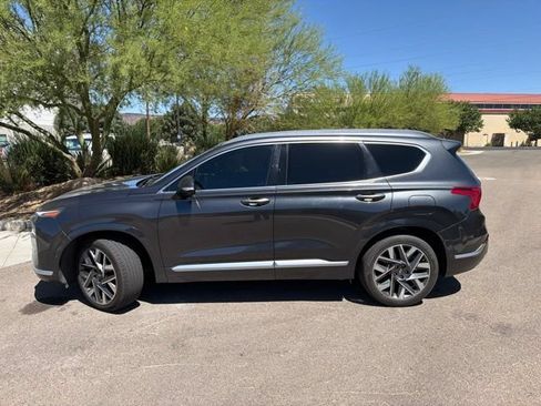 Used 2022 Hyundai Santa Fe Calligraphy FWD image 2