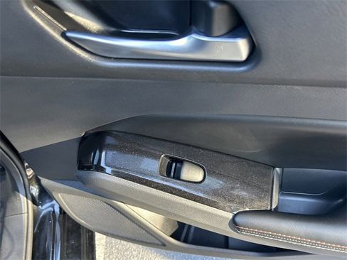 Used 2023 Nissan Altima 2.5 SR w/ SR Premium Package image 11