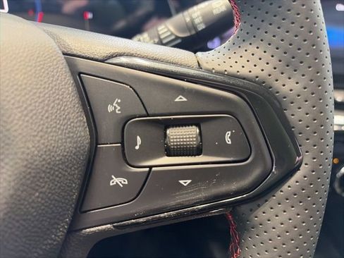 New 2026 Chevrolet Trax RS w/ Sunroof Package image 15