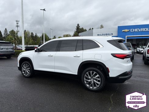 Certified 2025 Buick Enclave Preferred AWD/4WD image 3