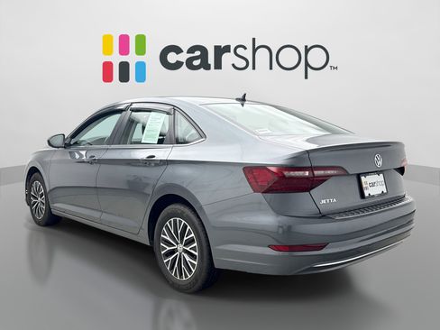 Used 2020 Volkswagen Jetta SE FWD image 3