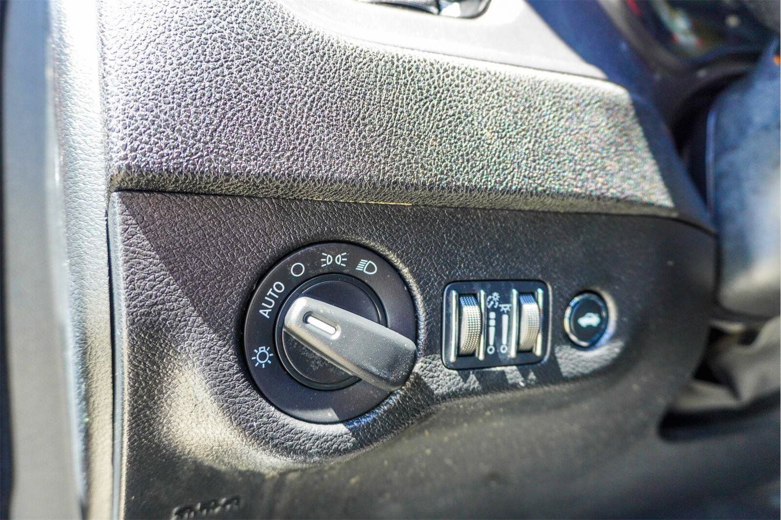 Used 2023 Dodge Charger R/T w/ Blacktop Package RWD image 15