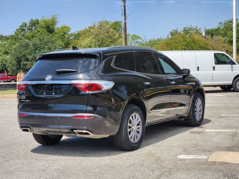 Used 2024 Buick Enclave Essence w/ Technology Package FWD image 5