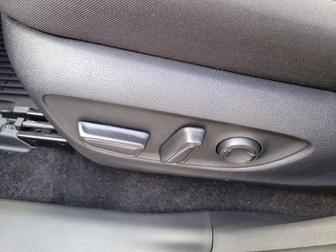 Certified 2025 Toyota RAV4 XLE FWD image 22