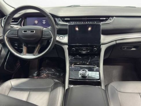 Used 2022 Jeep Grand Cherokee L Limited RWD image 19