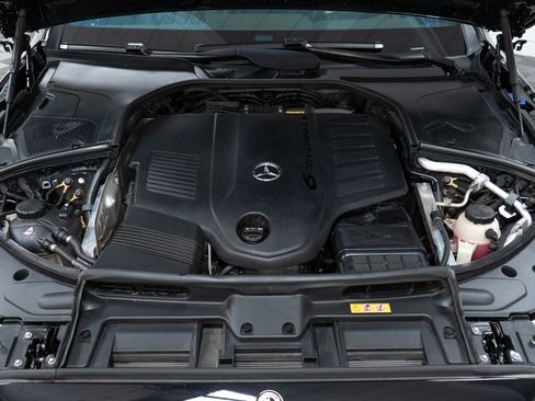 Certified 2023 Mercedes-Benz S 500 4MATIC w/ 3D Technology Package image 9