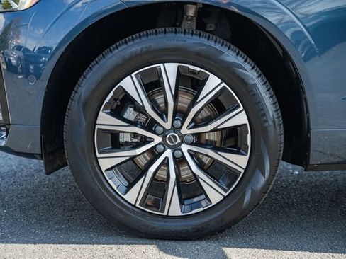 Certified 2024 Volvo XC60 B5 Plus w/ Protection Package Premier image 17