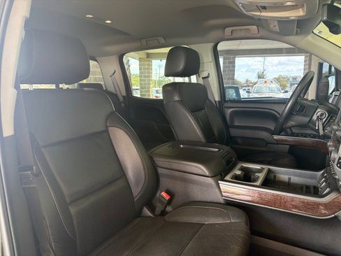 Used 2015 GMC Sierra 1500 SLT w/ SLT Crew Cab Value Package image 28