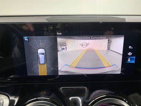 Used 2022 Mercedes-Benz EQB 350 4MATIC image 28