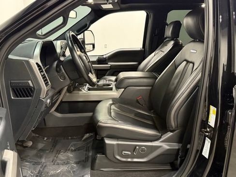 Used 2022 Ford F450 Platinum image 15