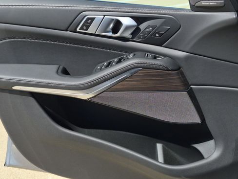 Certified 2026 BMW X5 xDrive40i w/ Climate Comfort Package image 25