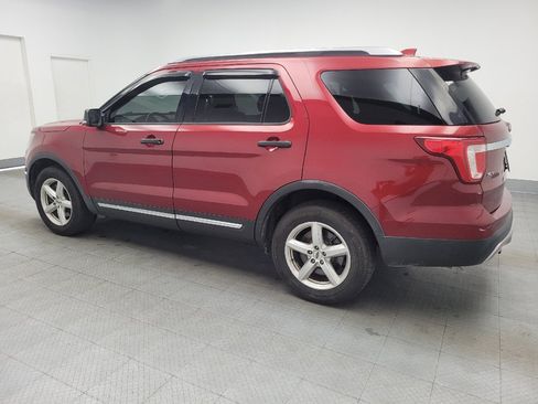 Used 2016 Ford Explorer XLT w/ Equipment Group 201A AWD/4WD image 3
