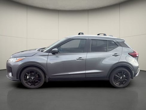 Used 2024 Nissan Kicks SV w/ Interior Electronics Package FWD image 4