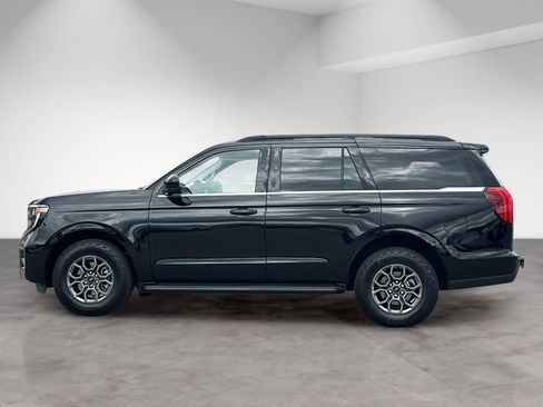 Used 2025 Ford Expedition Active AWD/4WD image 3