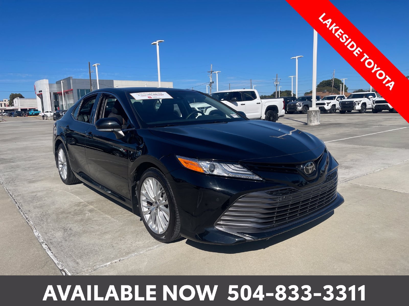 Certified 2018 Toyota Camry XLE FWD image 8