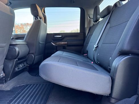 Used 2022 GMC Sierra 2500 SLE w/ SLE Convenience Package image 24