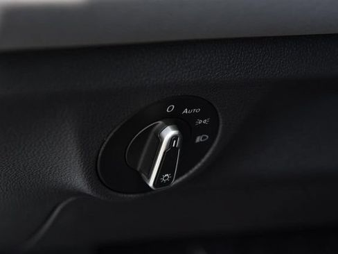 New 2026 Volkswagen Jetta SE FWD image 11