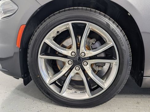 Used 2016 Dodge Charger R/T RWD image 8