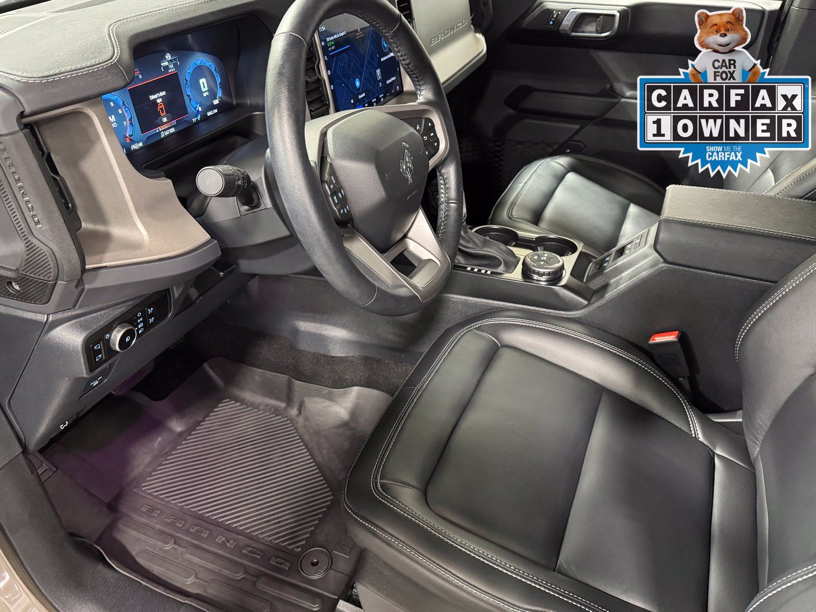 Used 2025 Ford Bronco Outer Banks AWD/4WD image 16