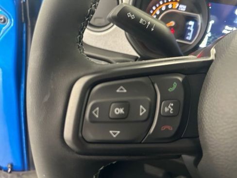 New 2025 Jeep Gladiator Sport AWD/4WD image 23