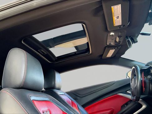 Used 2017 Chevrolet Camaro SS RWD image 14