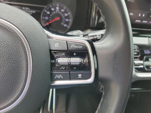 Used 2022 Kia Sorento EX w/ Panoramic Sunroof Package FWD image 13