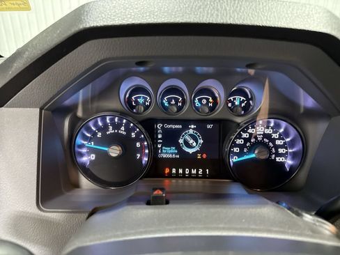 Used 2015 Ford F250 XLT w/ XLT Premium Package RWD image 11