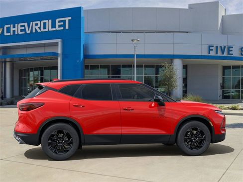 New 2025 Chevrolet Blazer LT w/ Midnight/Sport Edition image 5