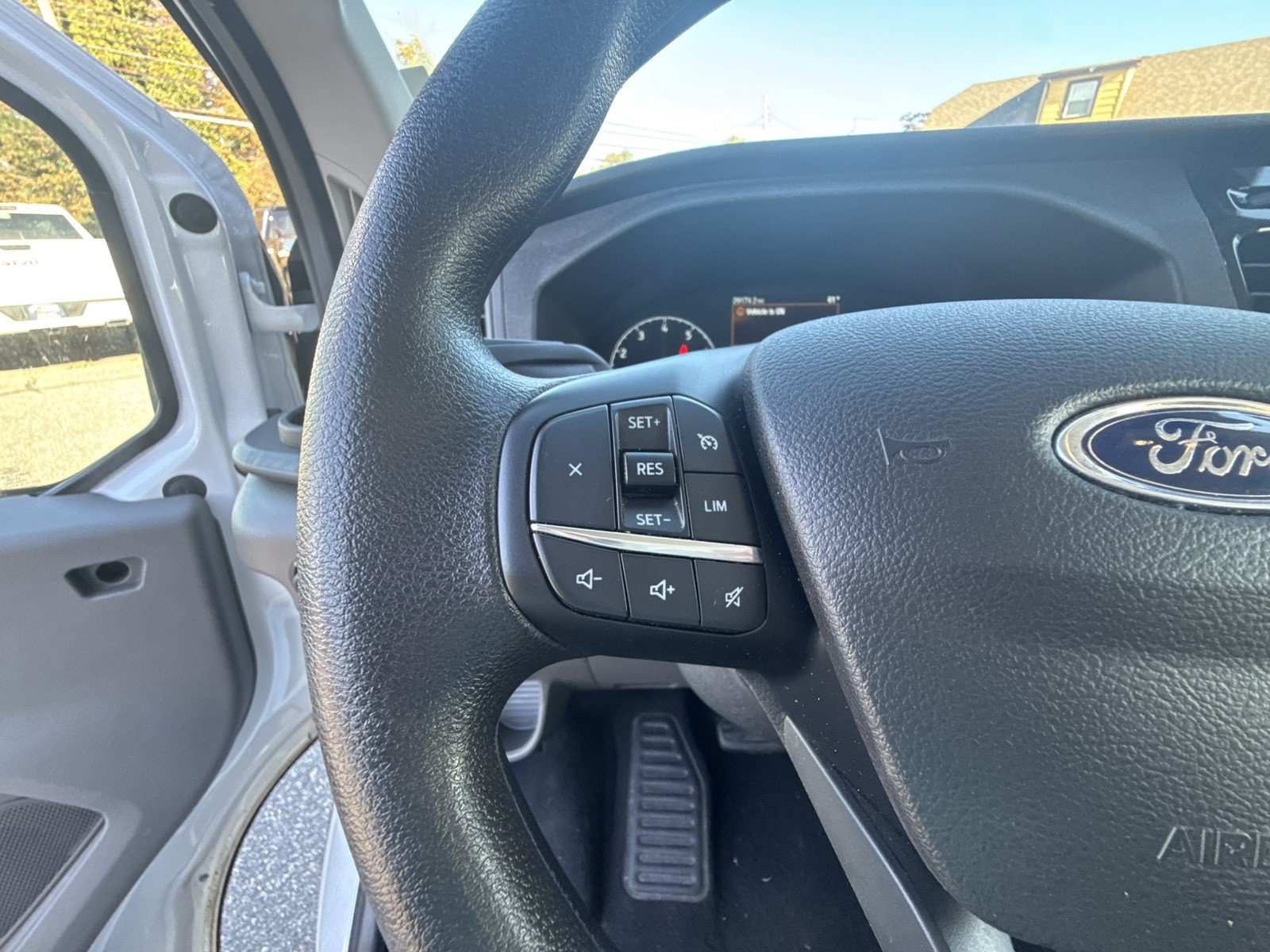 Used 2025 Ford Transit 350 XLT RWD image 15